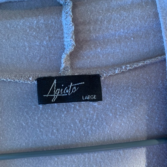 Women’s large light grey cover up. - Picture 2 of 3